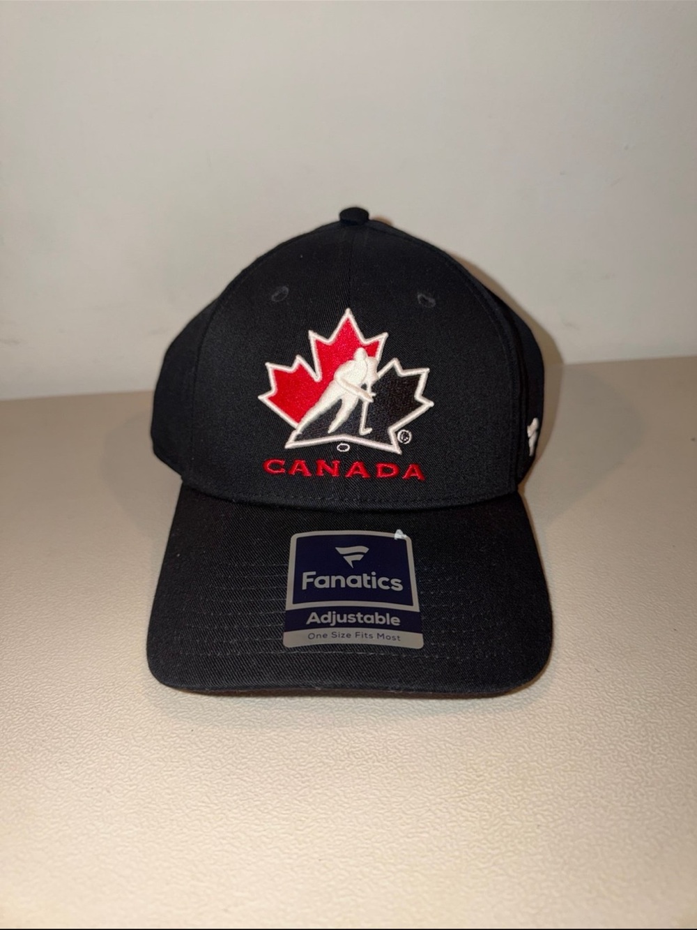 Fanatics Men’s Black Canada Hockey Hat (NWTS)